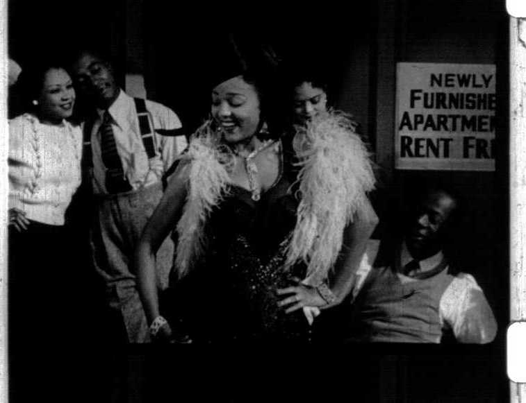 Dorothy Dandridge (center) sings in the soundie Easy Street (1941)